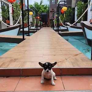 Coco Hotel